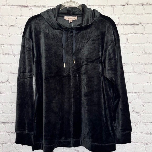 Philosophy Tops - PHILOSOPHY Long Sleeve Straight Hem Black Velour Hoodie--NWT--PL